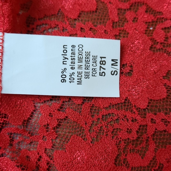 5 random lace panties small - Picture 9 of 16